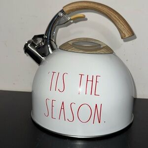 RAE DUNN ‘TIS THE SEASON. TEA POT